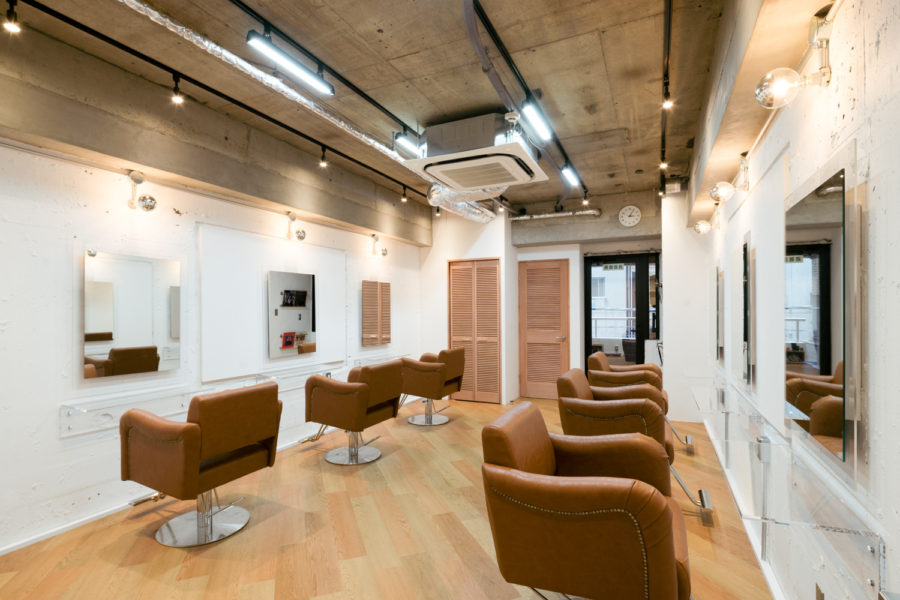 Danae｜Interior and staff